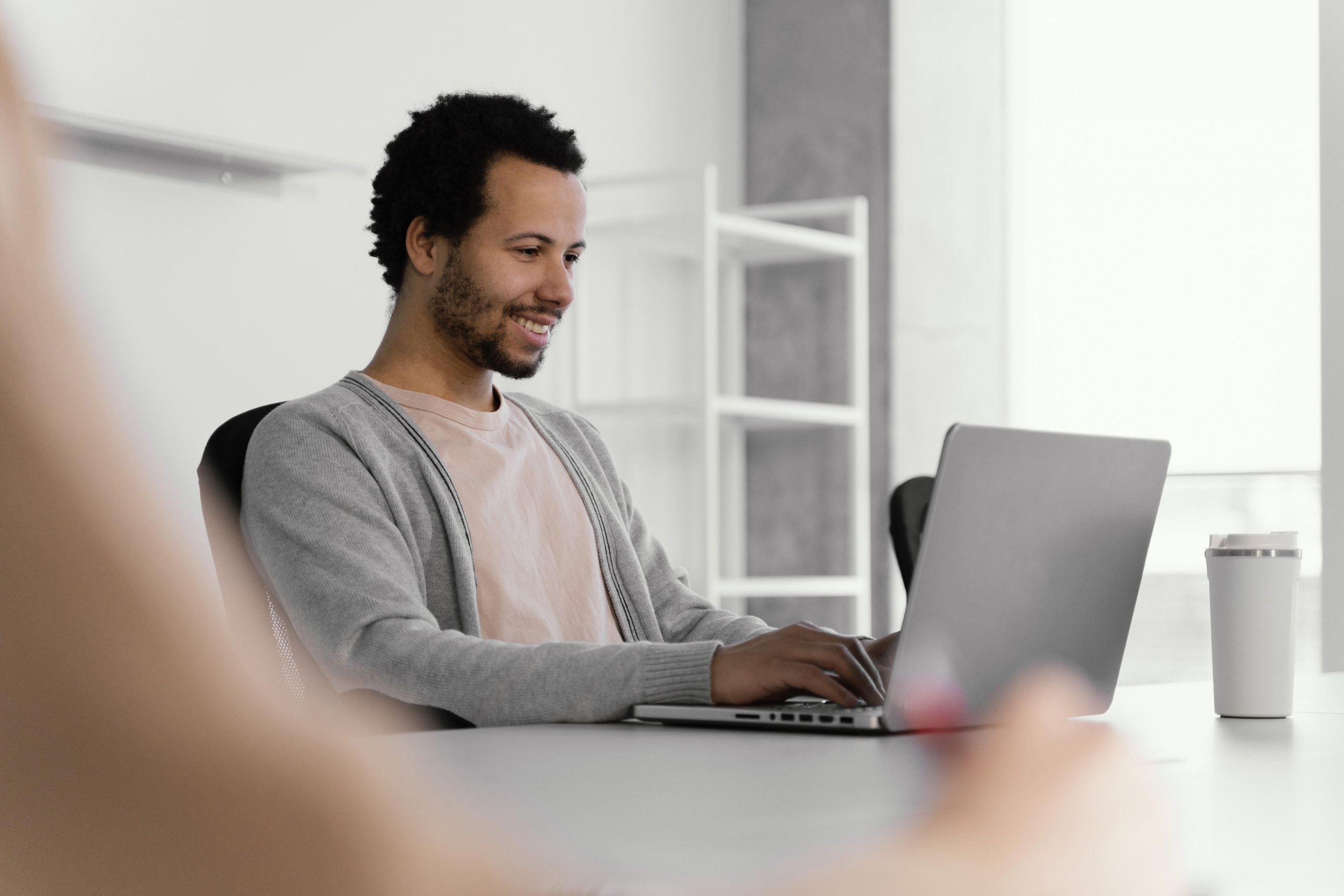 Leia mais sobre o artigo Do recrutamento ao desenvolvimento: soluções completas para sua corretora com o GrupoGC