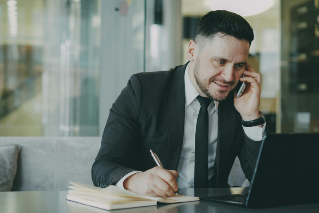 homem com síndrome de heroi em sua empresa